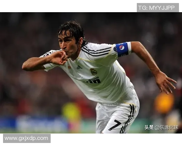 足球史上十大传奇球星排名 他们的伟大足迹永载史册